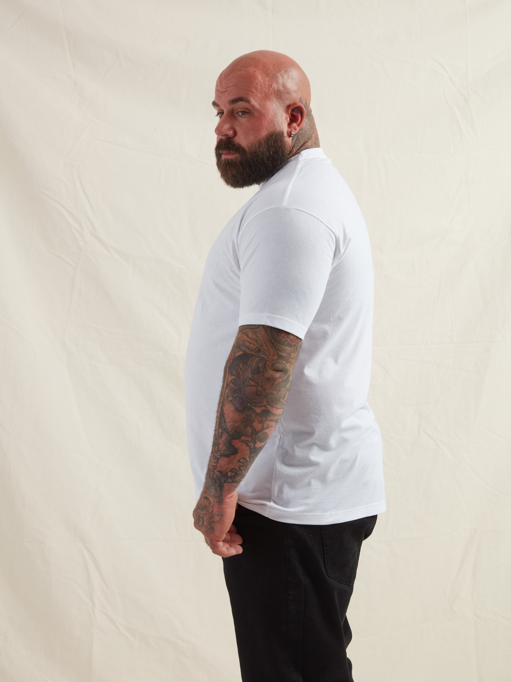 Load image into Gallery viewer, White Crew Neck T-Shirt
