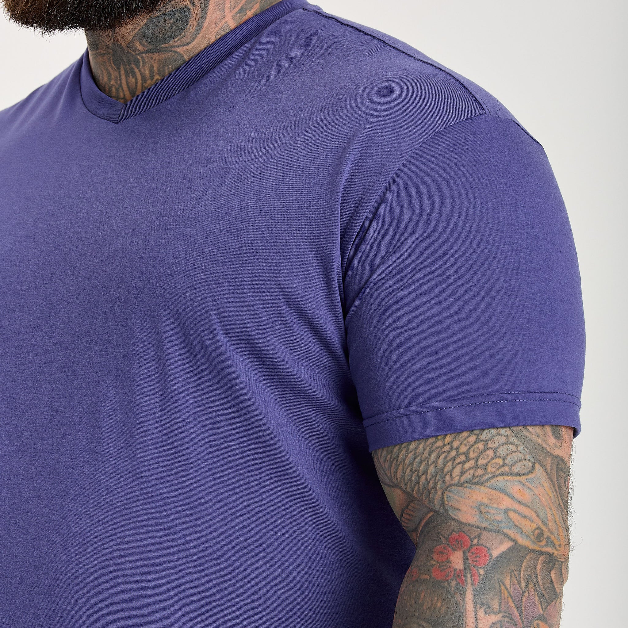 Load image into Gallery viewer, Skipper Blue V-Neck
