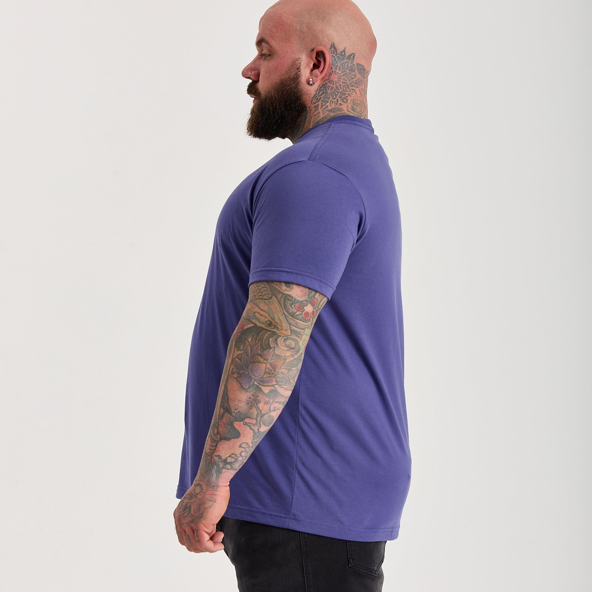 Load image into Gallery viewer, Skipper Blue V-Neck

